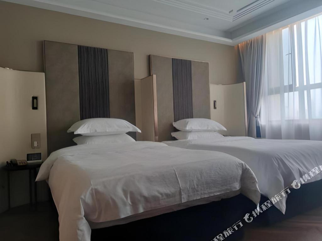 Metropolo Hotel Wuchuang Jiangtan Jiyuqiao Metro Station Ухань Екстер'єр фото