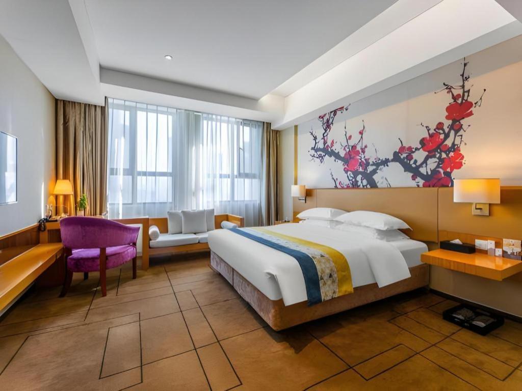 Metropolo Hotel Wuchuang Jiangtan Jiyuqiao Metro Station Ухань Екстер'єр фото