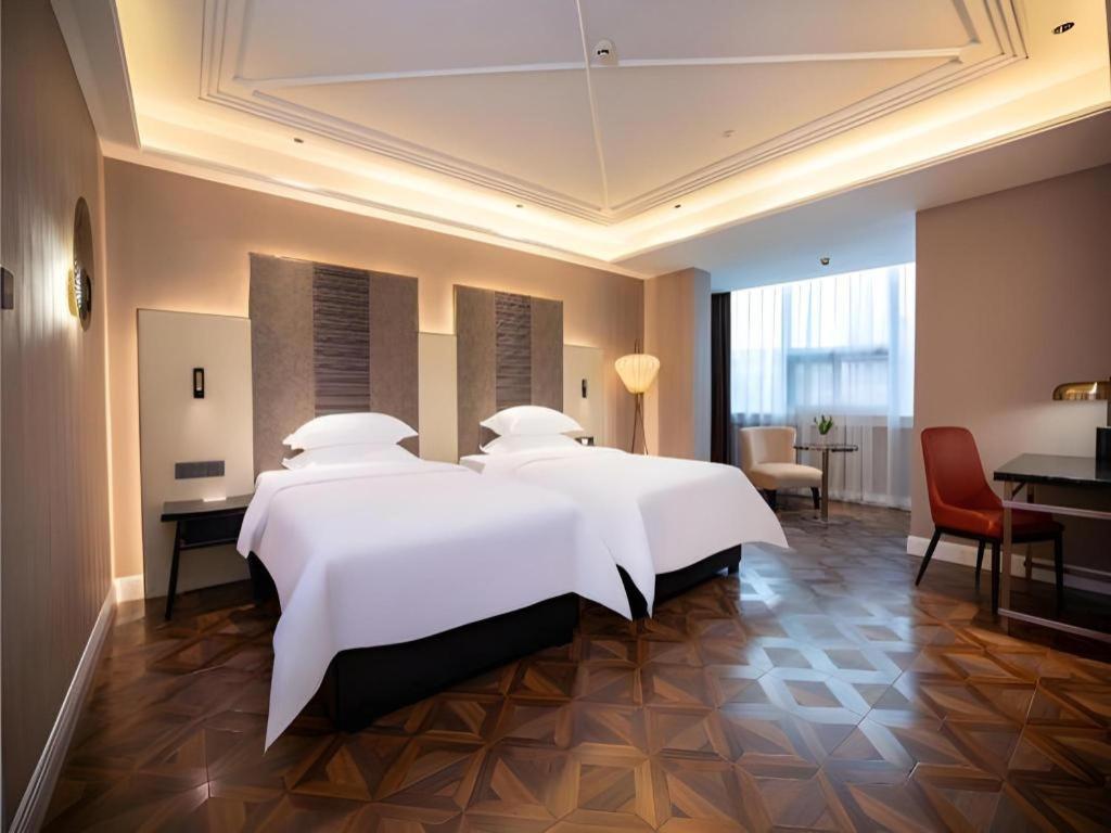 Metropolo Hotel Wuchuang Jiangtan Jiyuqiao Metro Station Ухань Екстер'єр фото