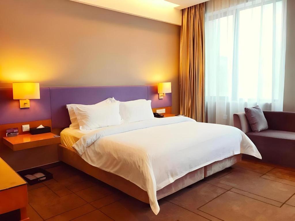 Metropolo Hotel Wuchuang Jiangtan Jiyuqiao Metro Station Ухань Екстер'єр фото