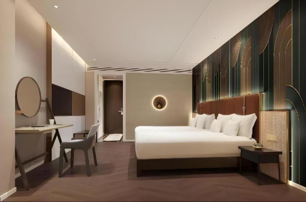 Metropolo Hotel Wuchuang Jiangtan Jiyuqiao Metro Station Ухань Екстер'єр фото
